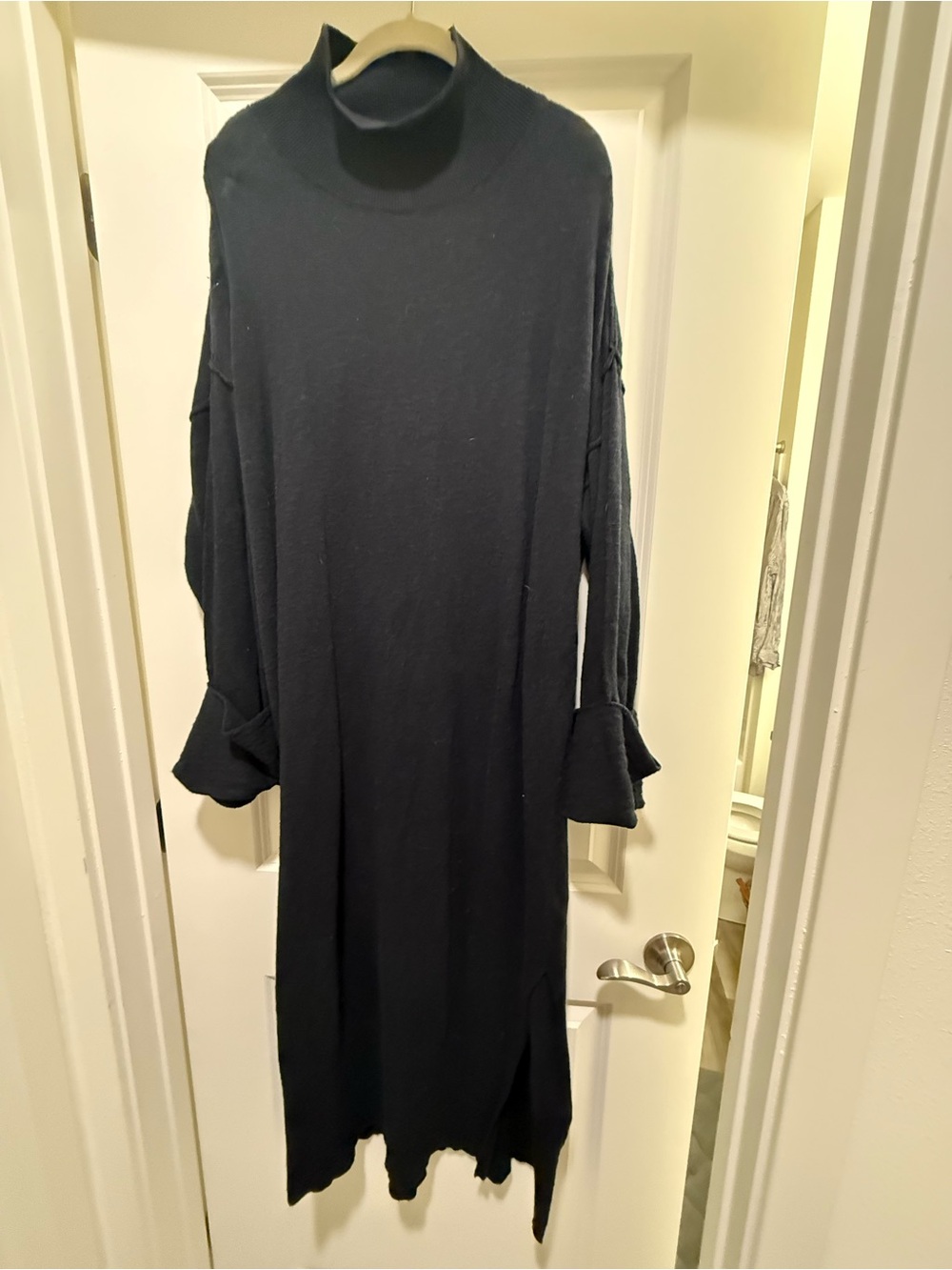 Faye Sweater Midi Dress (Free People Beach)
Black